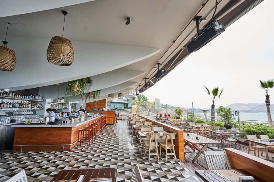 Lunch Menu at Mangos Larcomar restaurant - Timing a 2-Hour Lunch: How to Plan Your Bay Walk and Sunset