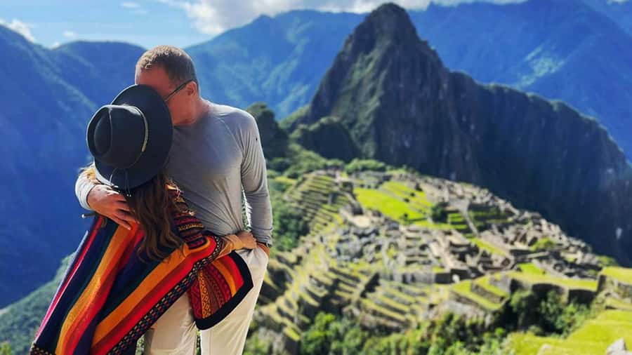 Machu Picchu: 1-day tour by Vistadome Observatory train - 05:00 hotel pickup to Ollantaytambo: the day’s first big decision
