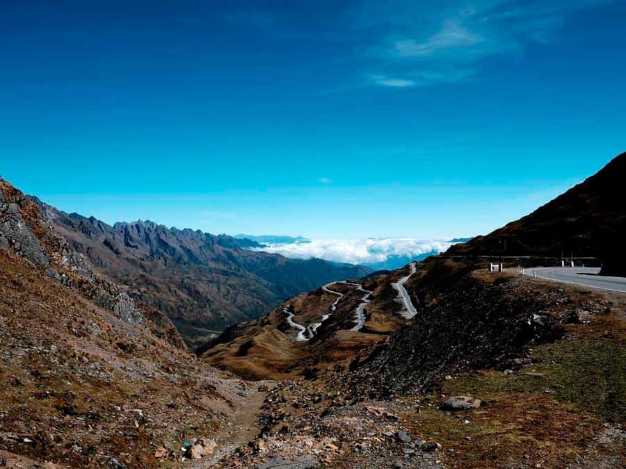 Machu Picchu 2 Days / 1 Night (By Bus) - The 2-Hour Walk to Aguas Calientes: The Part You Should Plan For