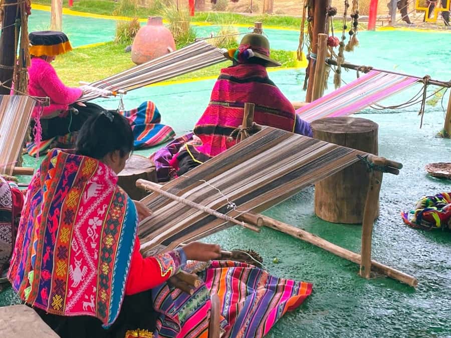 Machu Picchu: Chinchero, Maras, Moray & Machu Picchu 2 days - Machu Picchu: first buses, 3 hours guided, then your own pace