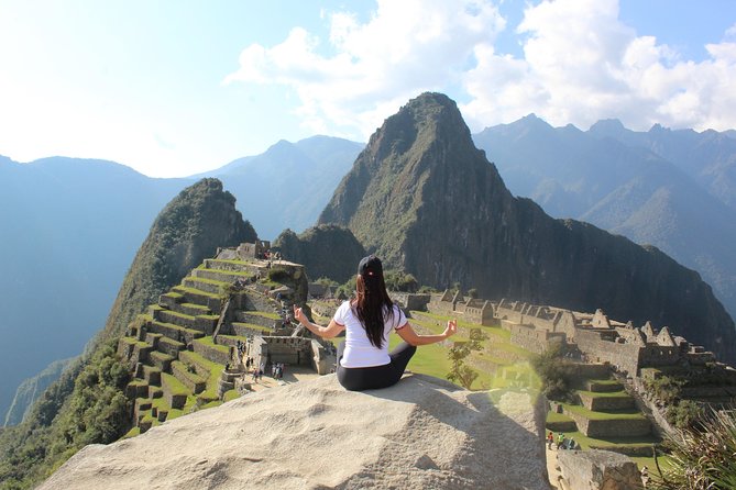 Machu Picchu Full Day from Cusco - The Machu Picchu guided circuit: temples, timing, and photo room