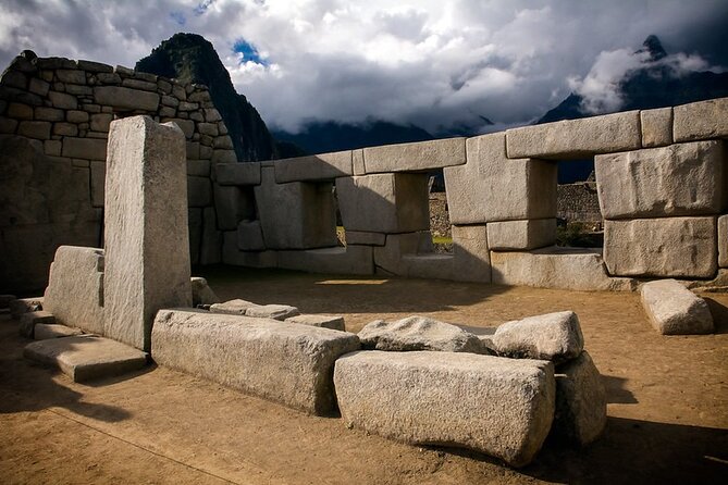Machu Picchu Private Archaeological and Historical Guided Tour - How Guides Improve Your Photos and Your Understanding
