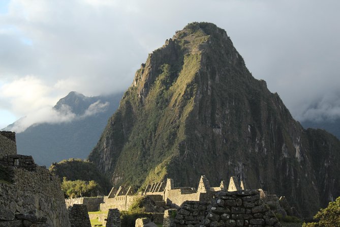 Machu Picchu Tour From Cusco Full Day - The Small Group Factor: Up to 15 People Means Less Chaos
