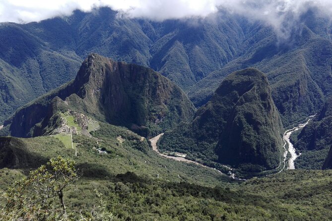 Machupicchu full day - At the Historic Sanctuary: your about-3-hours window on the Inca city