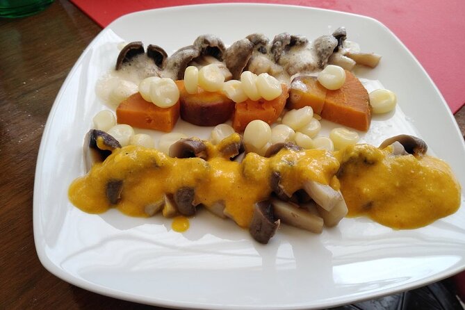 Market Tour, Tasting of 35 Fruits, and 4-Course Peruvian Cooking Class in Lima - Vegetarian and food restrictions: how to get the right version