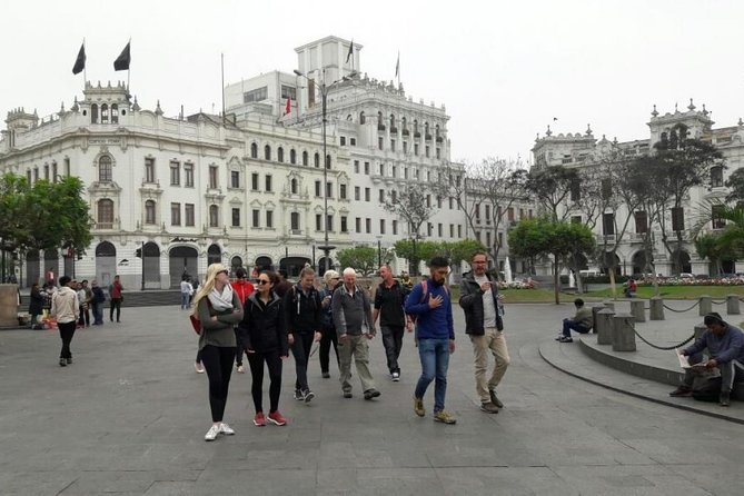 Modern and Colonial Lima City Tour. - IPEMEC and the pisco tasting: the most Lima moment on the schedule