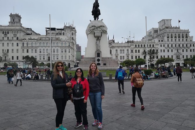 Modern and Colonial Lima City Tour. - Miraflores start: Love Park and a view that sets the mood