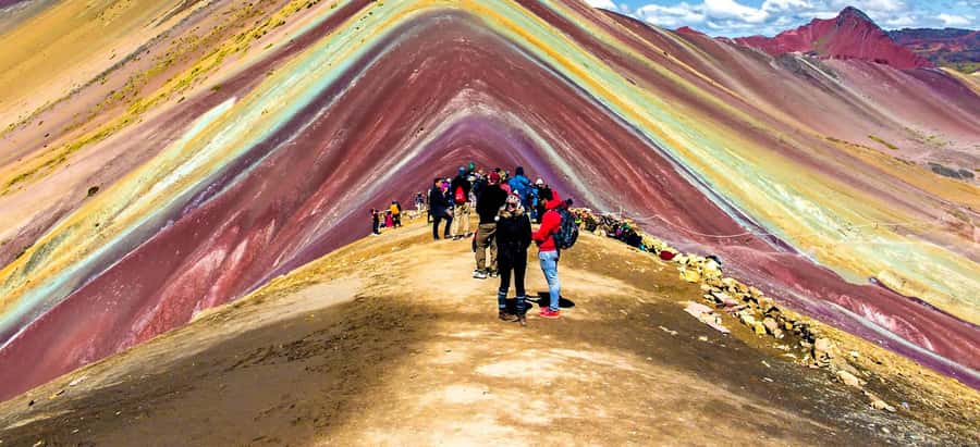 One day tour to Rainbow Mountain and Red Valley (optional) - What the 7 Colors route feels like on the ground