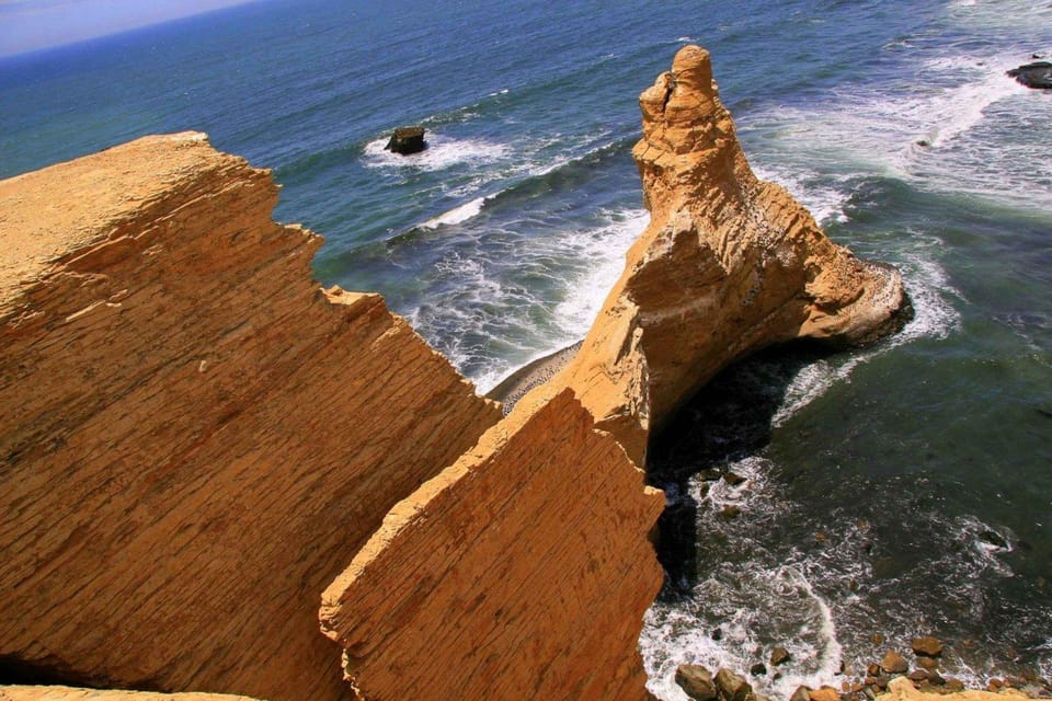 Paracas: Drive ATV and Buggy in Paracas Reserve - Playa Yumaque: the first coastal photo stop