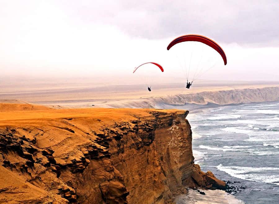 Paracas : Paragliding - Fly Like a Bird - What to bring (so the sun and water don’t ruin your photos)