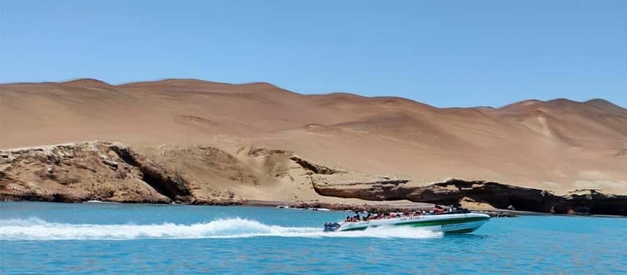 Paracas: speedboat BALLESTAS ISLANDS TOUR - Plaza El Chaco start: finding Playa Roja Tours the easy way