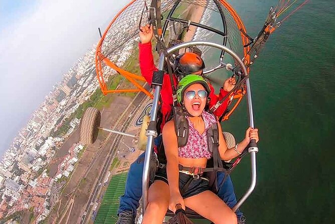 Paragliding in Lima - Costa Verde - The included video keepsake: SD card plus online download