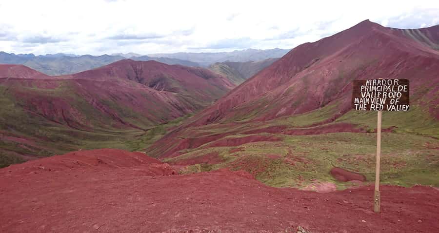 Peru: Rainbow Mountain and Red Valley View Point Tour - Rainbow Mountain and Red Valley: The appeal of doing both in one go