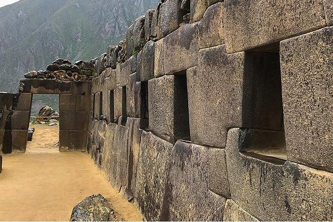 Private Tour Sacred Valley, Chinchero, Maras Moray, Ollantaytambo - 6:30am Hotel Pickup, Comfortable Private Transport, and a Real Schedule