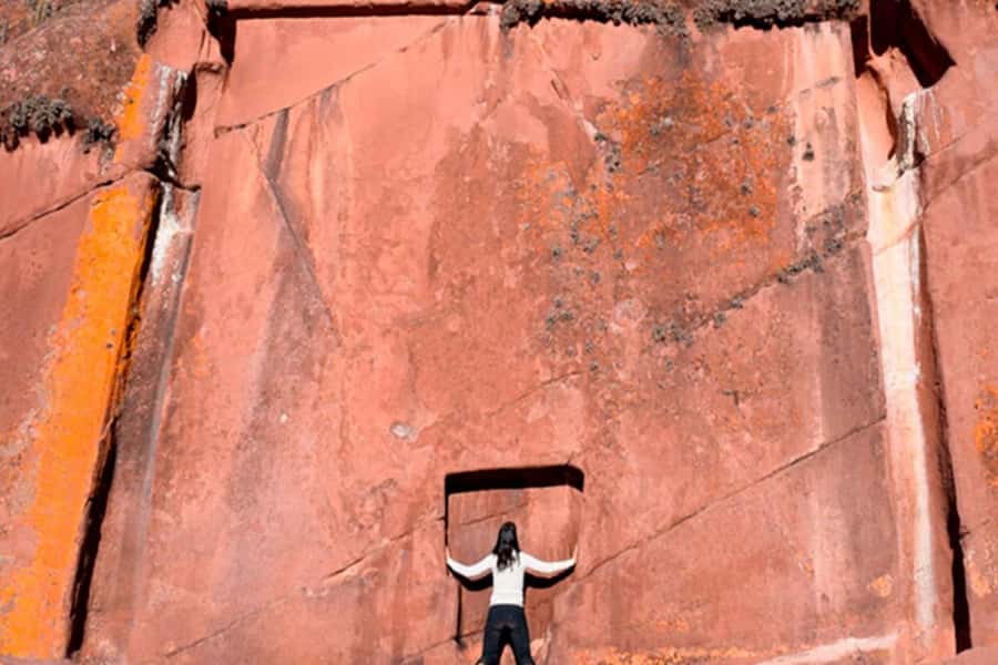 Puno: Chucuito, Aramu Muru, and Juli Day Trip - What to bring and how to be comfortable on a full-day circuit