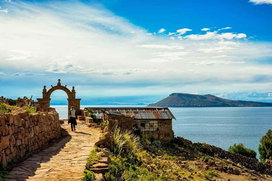Puno: Uros and Taquile Islands Full-Day Tour with Lunch - Key things to know before you go