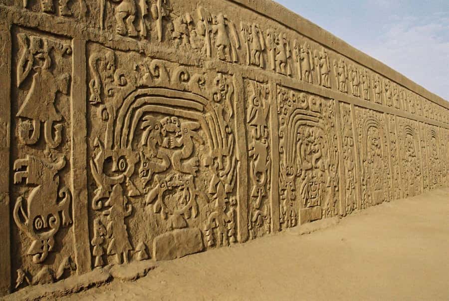 Pyramids of the Sun and the Moon, Huanchaco and Chan Chan - What to Bring (and Why It Matters Here)
