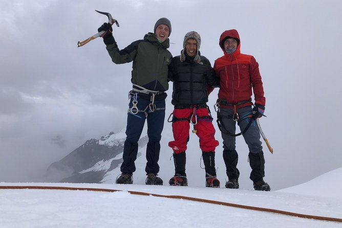 Qampa Climbing 2 Days in Ausangate - Qampa (Jampa) Climbing: why this “easy” summit draws repeat hikers