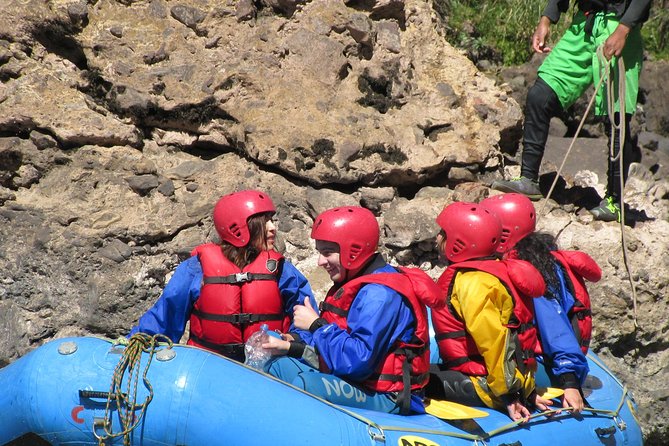 Rafting & Zip line Urubamba River 1 Day - Lunch at Cusipata River Lodge: filling meals, and why choice can be limited