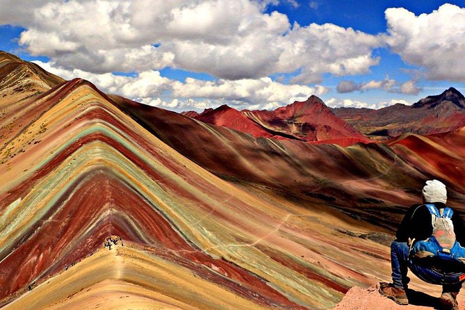 Rainbow Mountain Cusco Full Day - Cusipata to the colors: the gradual 2-hour ascent and 6-kilometer hike
