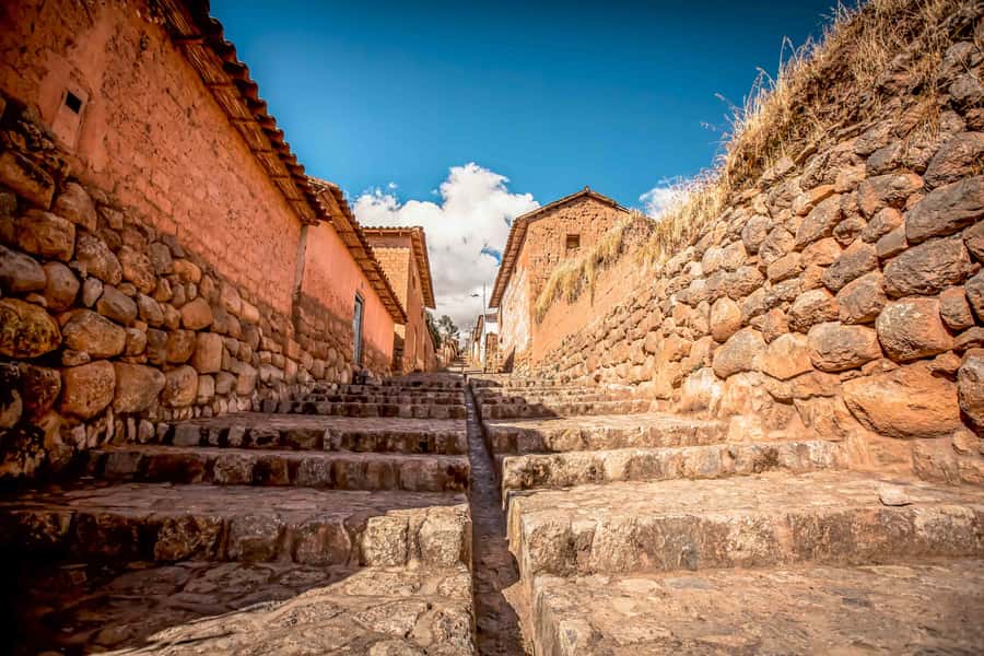 Sacred Valley: Ollantaytambo, Chinchero And Yucay With Lunch - Living Museum of Yucay: Textile and Handwork Demonstrations That Actually Make Sense