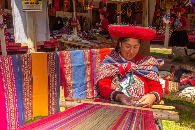 Sacred Valley - Pisac and Ollantaytambo day tour - Weaving demonstration: what you’ll learn from the dye and loom