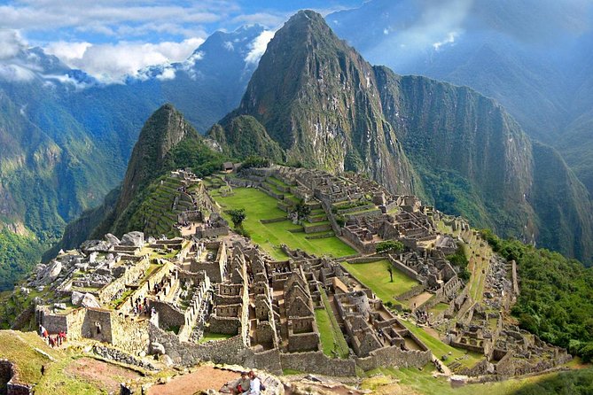 Small Group: 4-Day Inca Trail Trek to Machu Picchu - Day 1: Wilka Rakay views, then camp at Wayllabamba