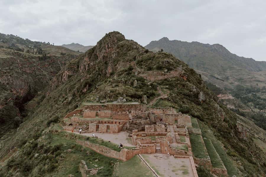Super Sacred Valley with Transfer to Ollantaytambo - Urubamba lunch: where the day resets between major sites
