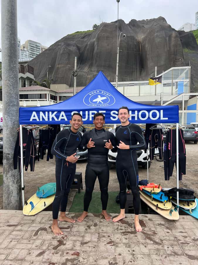 Surfing experience in Lima - New surf gear and wetsuit: why included equipment is a big deal