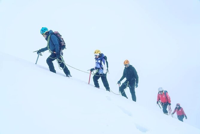 Tour Climbing Nevado Mateo | Your First 5,150 m Summit | 12 Hours - The Summit Moment: San Mateo Views and a Quick Chance to Breathe