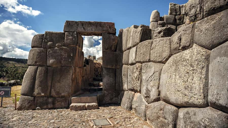 Tour of the most important points in the city of Cusco. - 6 Things You’ll Notice Right Away
