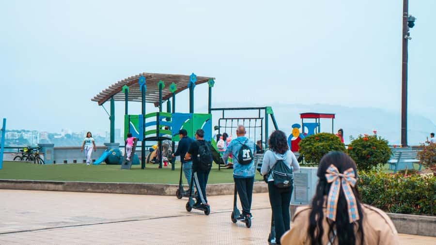 Tour Panorámico en Miraflores en Scooter Eléctrico - Price and Value: Is $50 Worth It for 3 Hours?