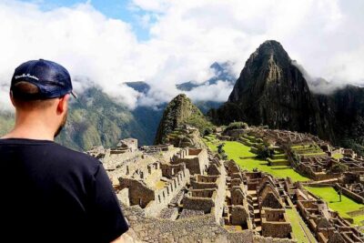 Tour to Machupicchu By Train Full-Day - The 6:10 am train to Aguas Calientes: time, views, and momentum