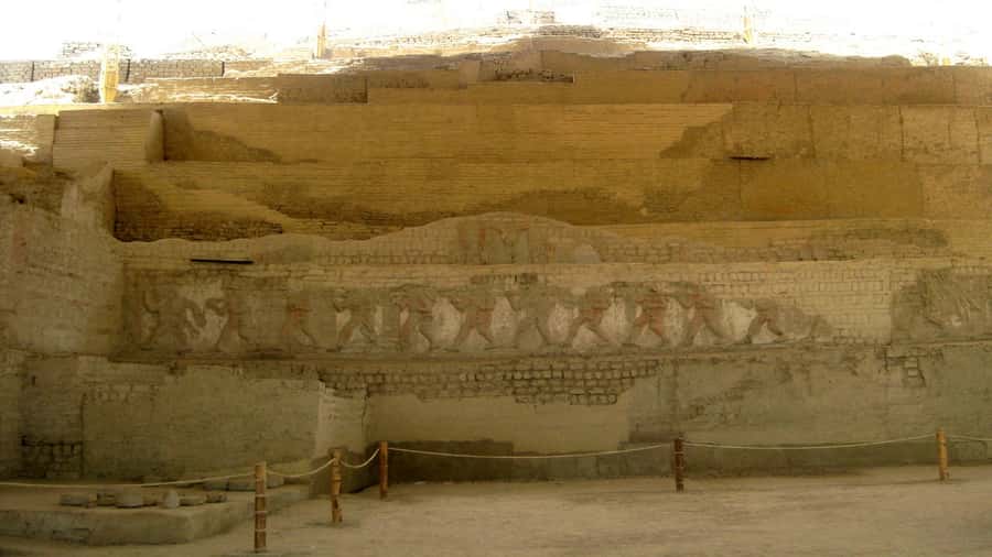 Trujillo: El Brujo Complex Archaeological Tour with Tickets - Trujillo to the Chicama Valley: the van ride that sets the pace