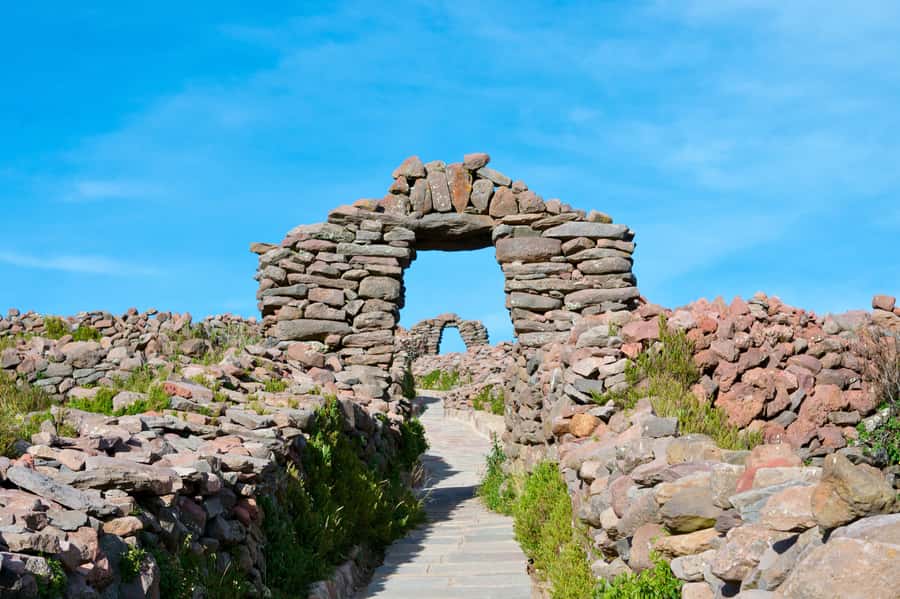 Two Day Lake Titicaca Tour With Homestay - Puno to Uros: floating reed islands and an optional reed-boat moment