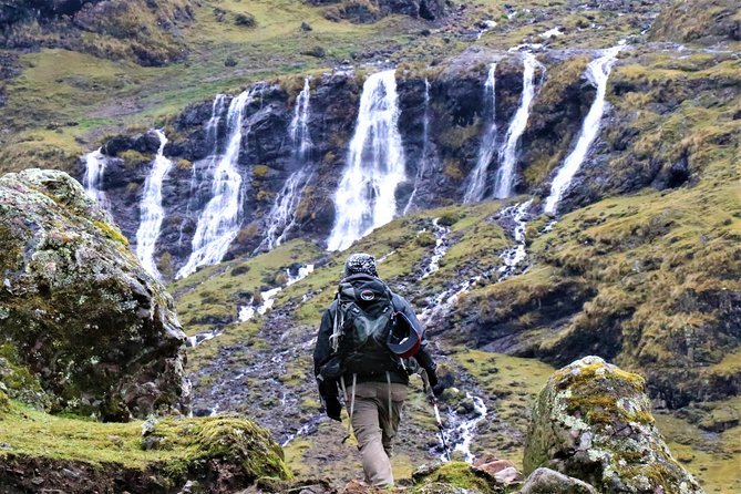 Ultimate Lares Trek & Inca Trail 5 days - Day 4: Train to km 104, Inca ruins at Chachabamba, and the Sun Gate payoff