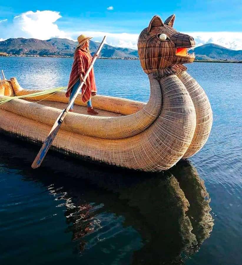 Uros Floating Islands Tour in Puno - The reed boat option and the short stop at the main square area