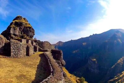 "Waqra Pucara, The Majestic Fortress Revealing Secrets of the Andes". - The 3-Hour Mountain Hike: Views, Flora, and Rock Formations